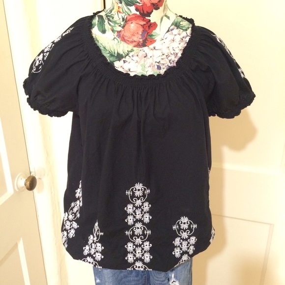 boho/peasant top - Picture 2 of 4