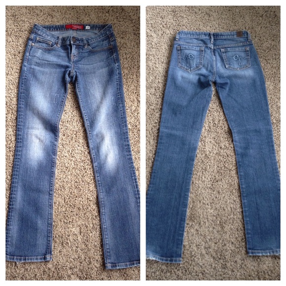 Guess Pants - 🔴 CLOSET CLEAR OUT! Guess Jeans