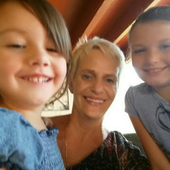 Meet your Posher, Sue ann - Picture 2 of 4