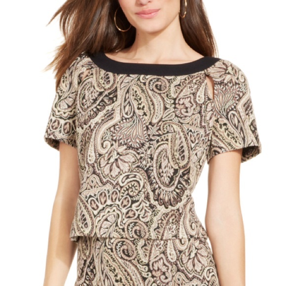 Short Sleeve Brocade Top