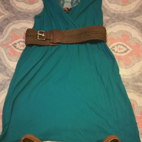 Dress - Picture 2 of 2