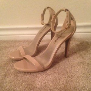 Nude Open-Toe heels