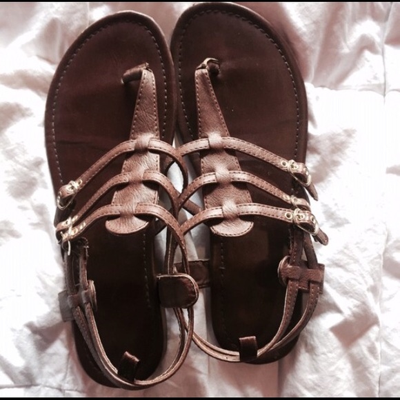 Cute brown sandals 💋🌺