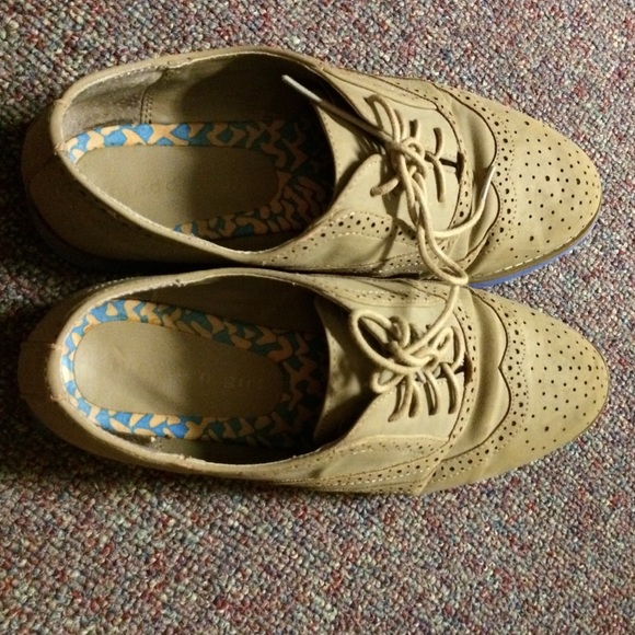 Madden girl's sneakers