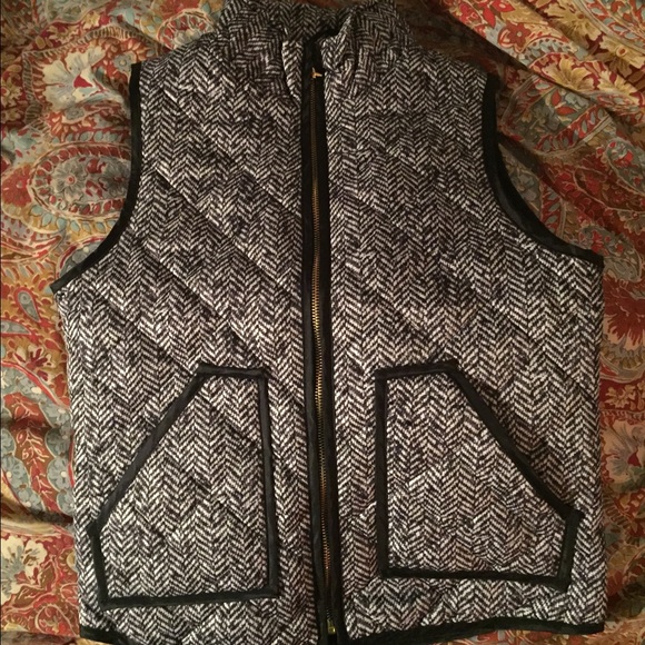 Like JCREW herringbone vest.  Size small