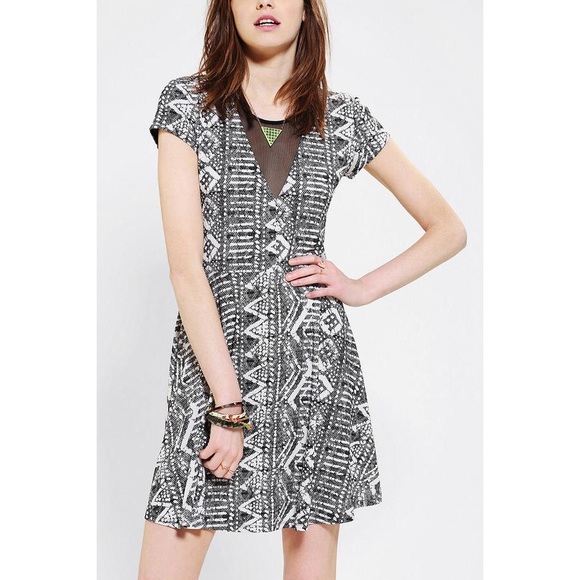 MESH V SKATER DRESS