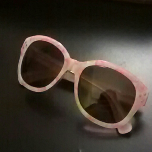 Lilly Pulitzer Floral Print Sunglasses