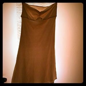 White sleevless summer dress