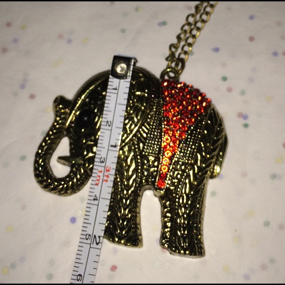 🔆Bronze Elephant Crystal Necklace - Picture 3 of 4
