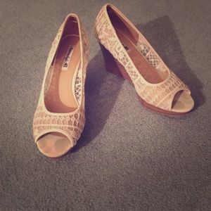 American Eagle Wedges