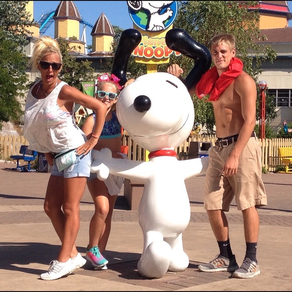 💋🎀MEET YOUR POSHER🎀👙 - Picture 3 of 4