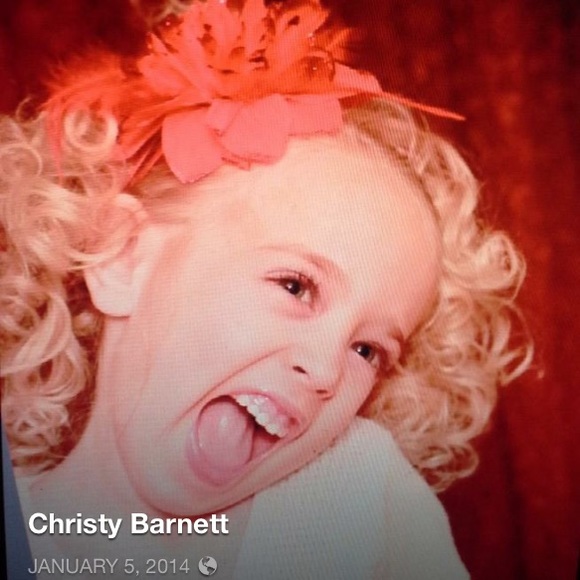 💋🎀MEET YOUR POSHER🎀👙 - Picture 4 of 4