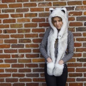 Custom Spirit Hood - Husky