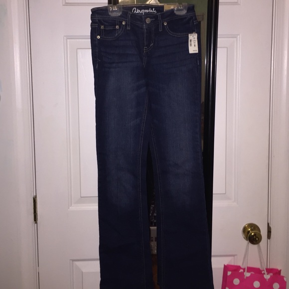Brand new never worn Aeropostale jeans !