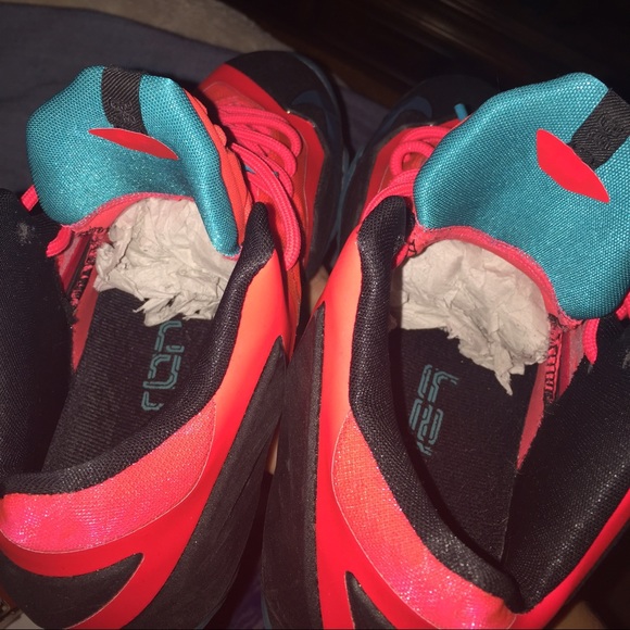 🚨 SOLD ON Ⓜ️ 🚨 LeBron 11 elite hero - Picture 2 of 4