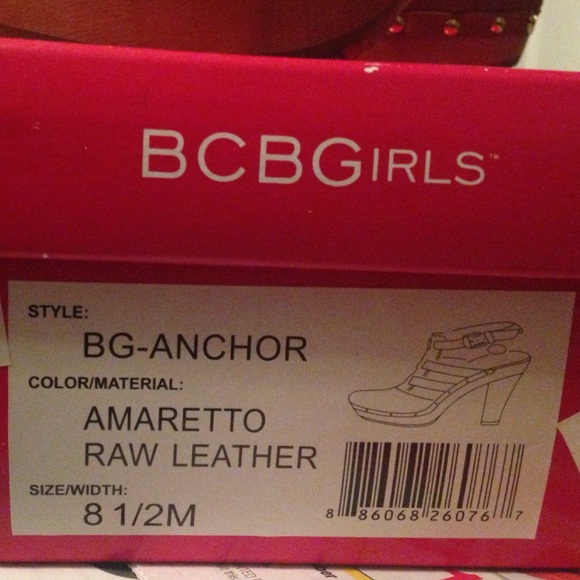 Shoes - Picture 4 of 4