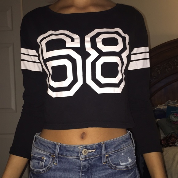SOLD Black varsity crop top - Picture 3 of 3
