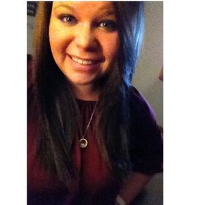 Meet your Posher, Marissa