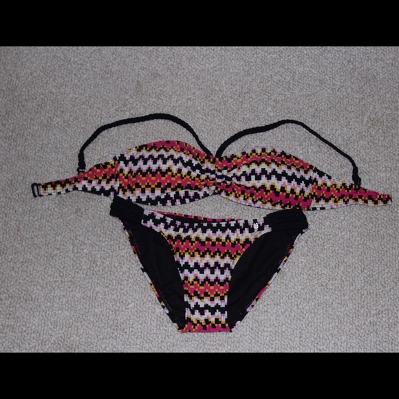 tribal bandeau bikini
