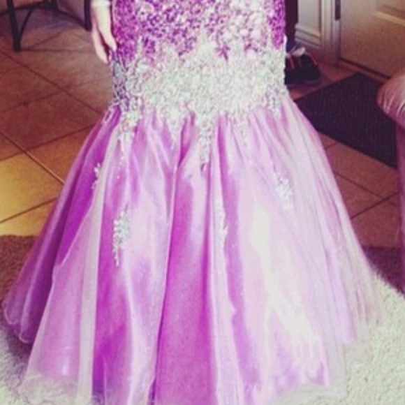 Prom dress - Picture 2 of 3