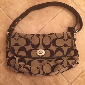 Coach shoulder bag.