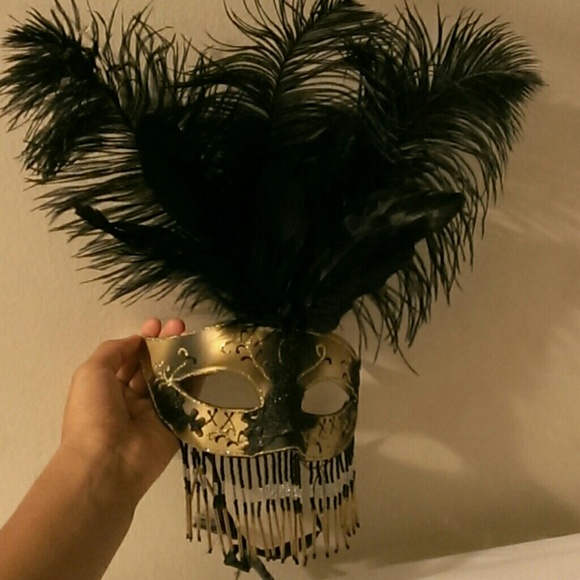 Black and Gold Prom Mask