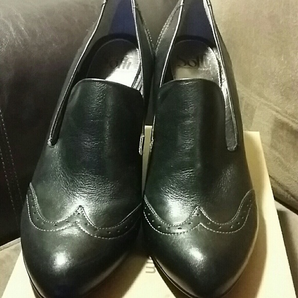 Brand new black shoes