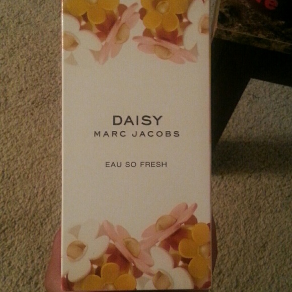 Marc Jacobs Daisy