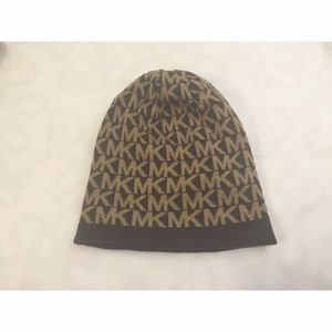 ❗️SALE❗️ 💗MK Beanie (AUTHENTIC)
