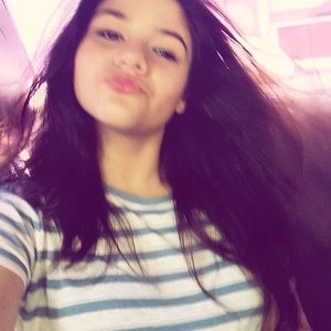 Meet your Posher, Nicole