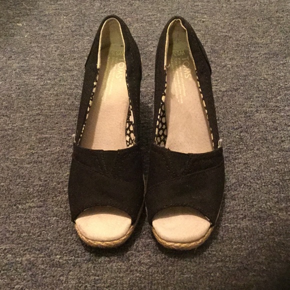 Black TOMS wedges