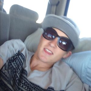 Meet your Posher, Blake