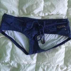 Ripcurl Jean bikini bottom w belt & pockets