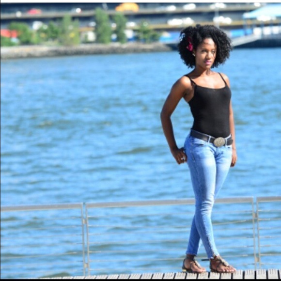 Meet your Posher, Kaity - Picture 4 of 4