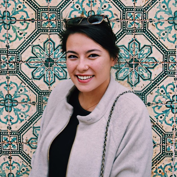 Meet your seller!✨ - Picture 2 of 5