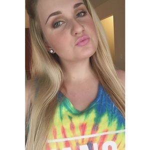 Meet your Posher, Marissa