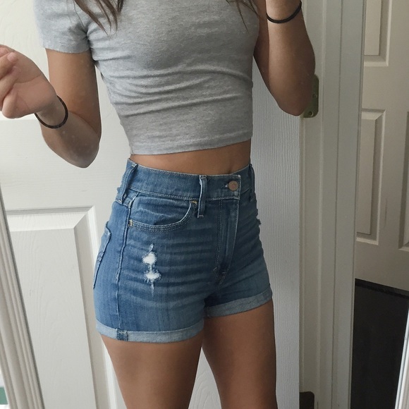 Hollister Denim - High waisted Hollister Shorts