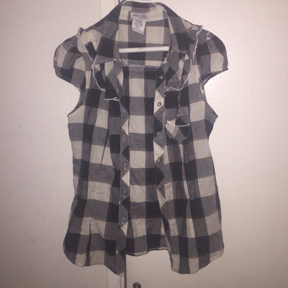 🎁White and blue plaid top
