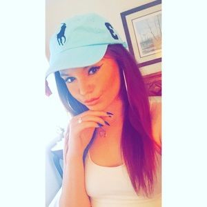 Meet your Posher, Hailey