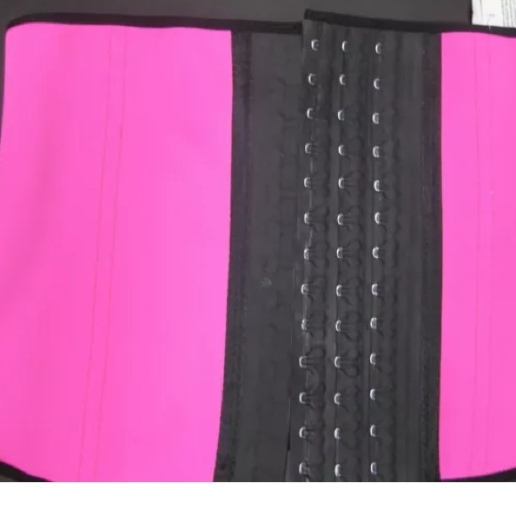 Ann cherry latex waist trainer 💗💗👌 - Picture 2 of 4