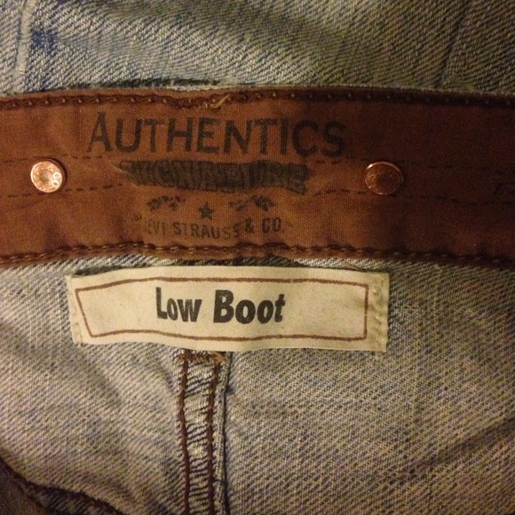 Levi's authentica low boot cut jeans