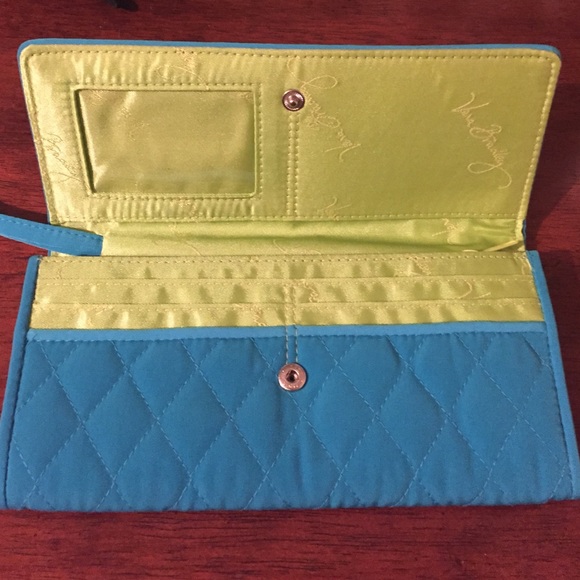 Vera Bradley wallet - Picture 2 of 3