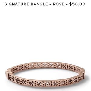 Like new Fossil bracelet rose gold