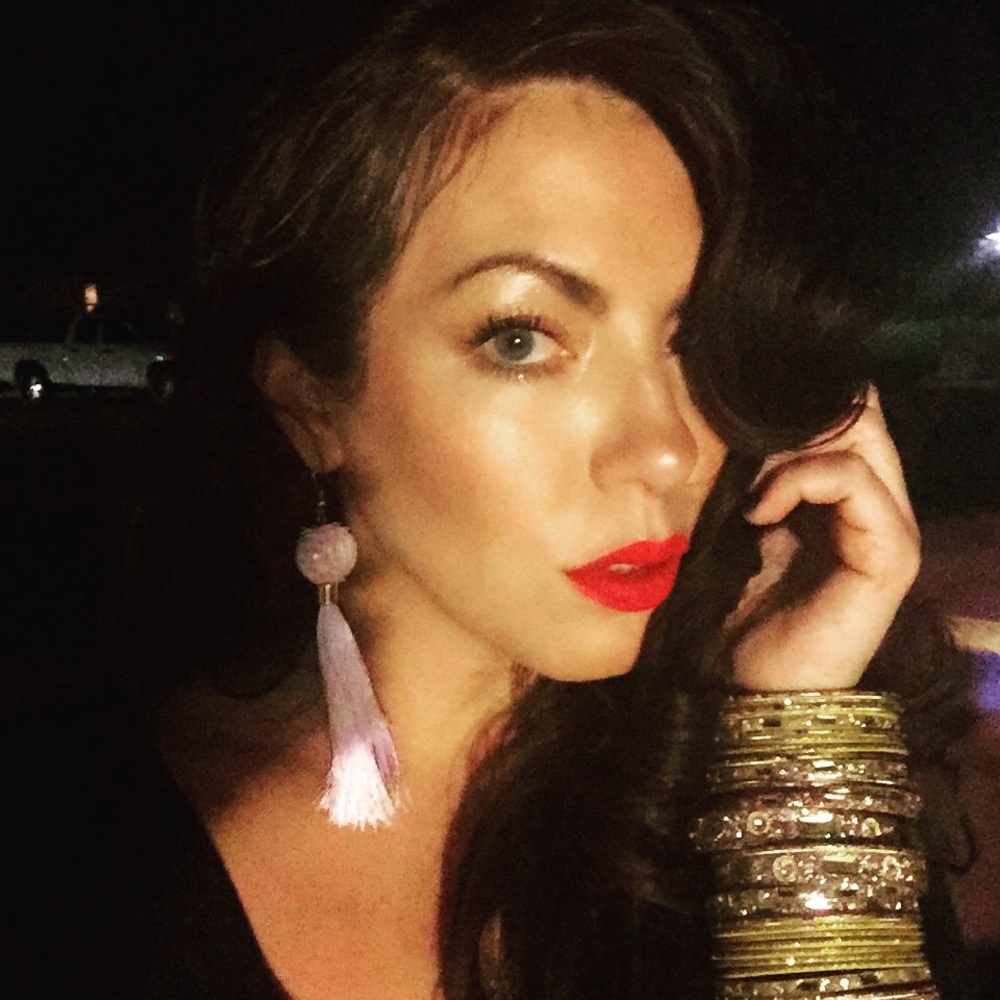 Meet your Posher, April