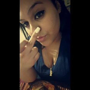 Meet your Posher, Deysi