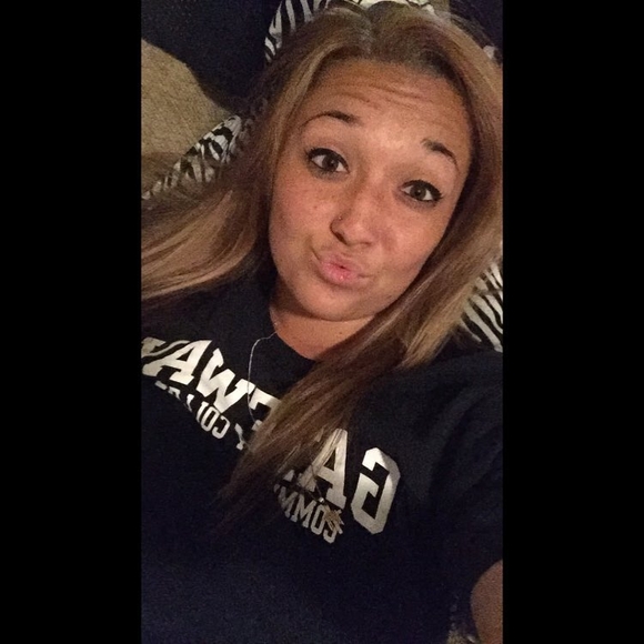 Meet your Posher, Nikki