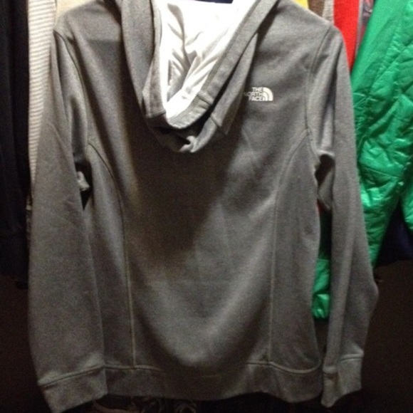 North Face Sweatshirt - Picture 2 of 2