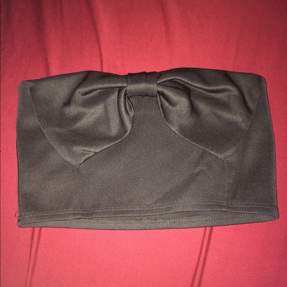 Black bow tube top