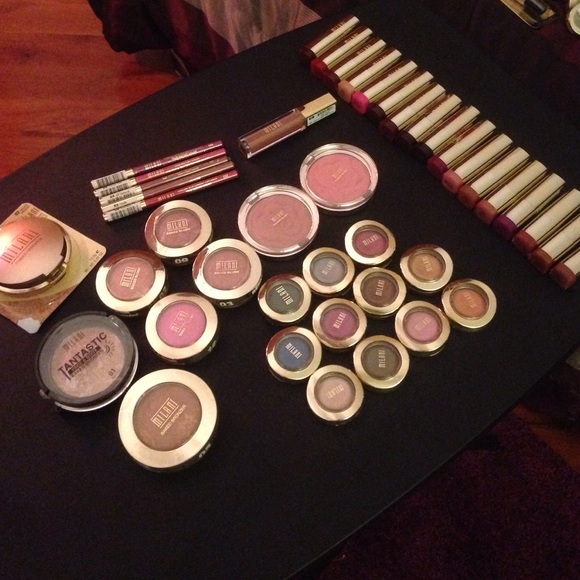MILANI makeup bundle #2 - Picture 2 of 4