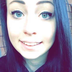 Meet your Posher, Katelyn